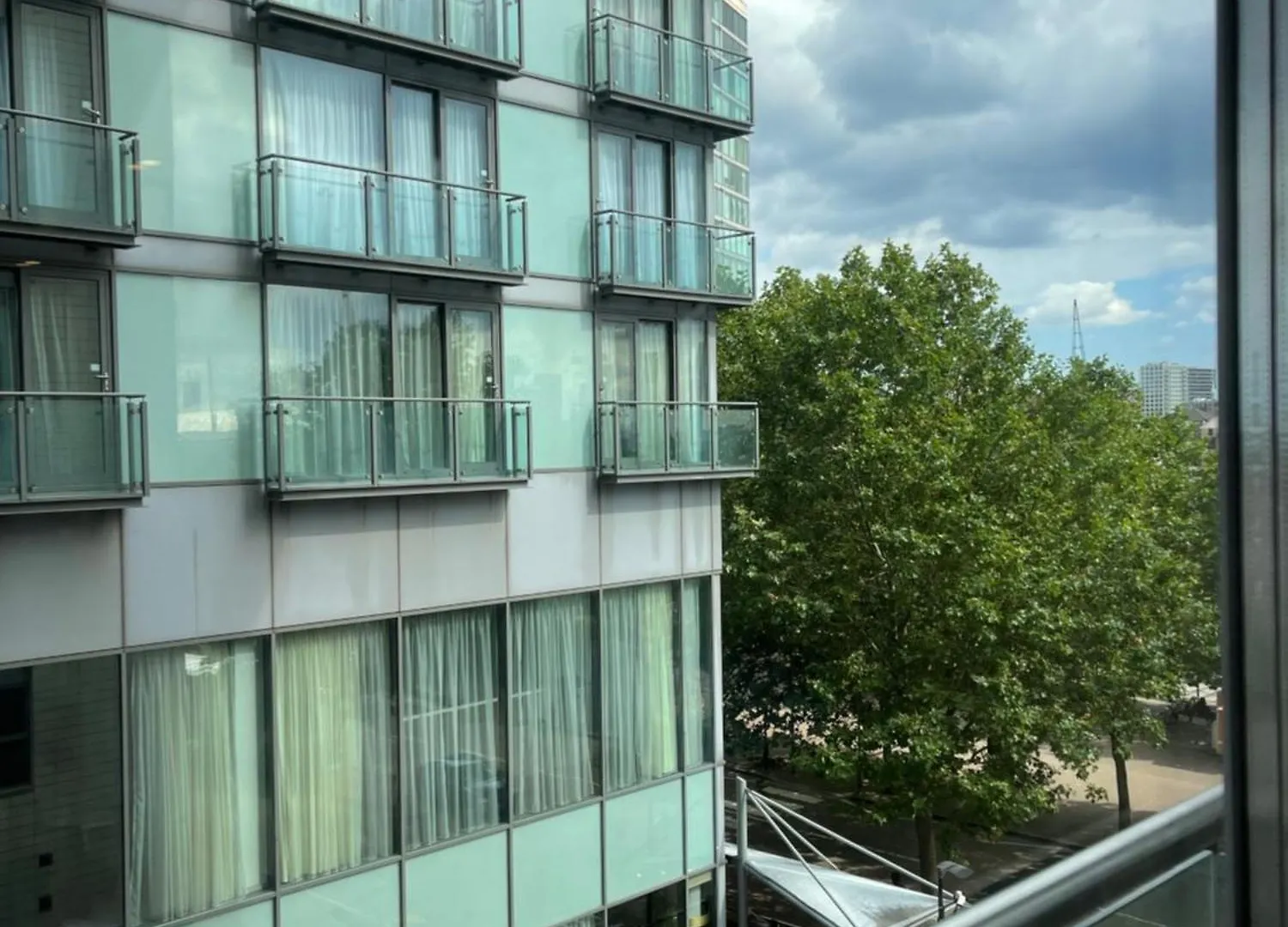 Modern Luxury 2 Bedroom Apartment In London Excel Storbritannien