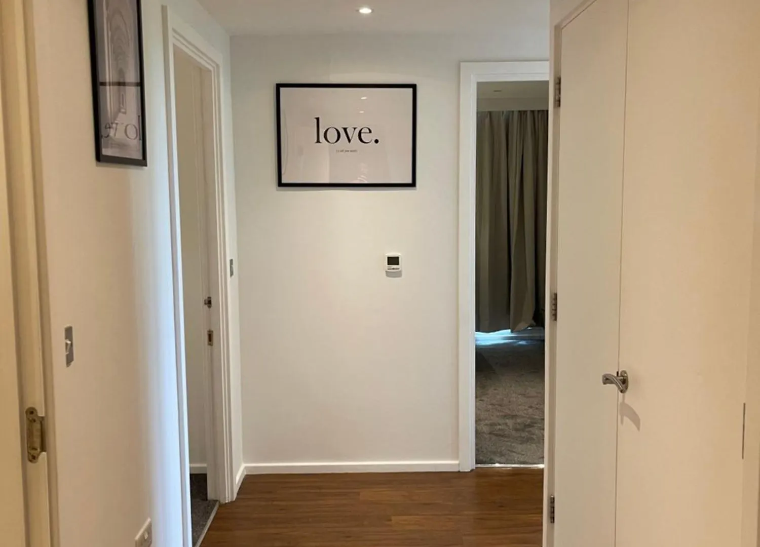 Modern Luxury 2 Bedroom Apartment In London Excel