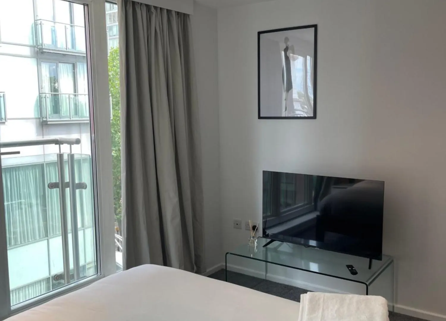 Modern Luxury 2 Bedroom Apartment In London Excel Storbritannien